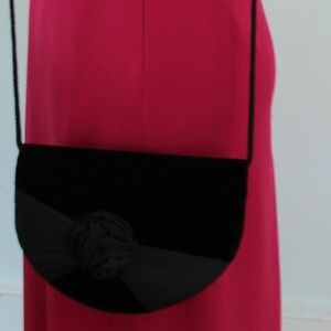 1980's Vintage Black Eaton Brand Satin Velvet Shoulder Bag